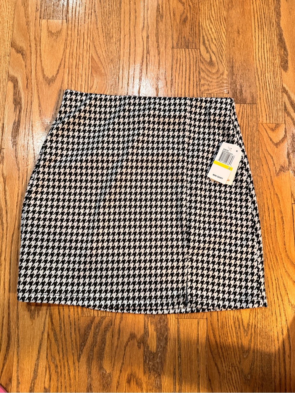 Black & White Houndstooth Mini Skirt